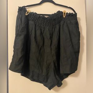 Black linen shorts